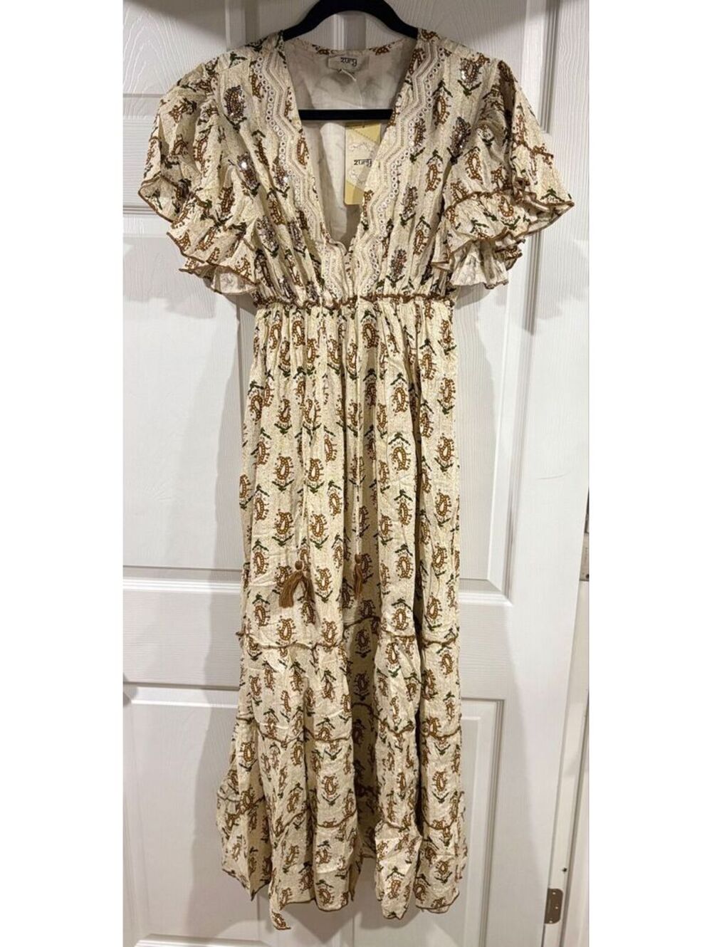#173 NWT Zury maxi beige dress